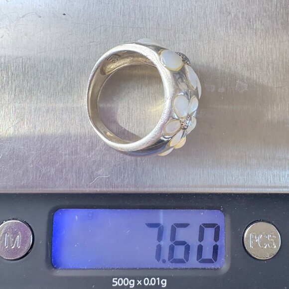 Sterling Silver 925 Mother of Pearl Flower Design Tapered Band Ring Size 6.75 - Picture 8 of 9